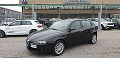 Foto Alfa Romeo 147 1.6 16V TS 5 porte Distinctive